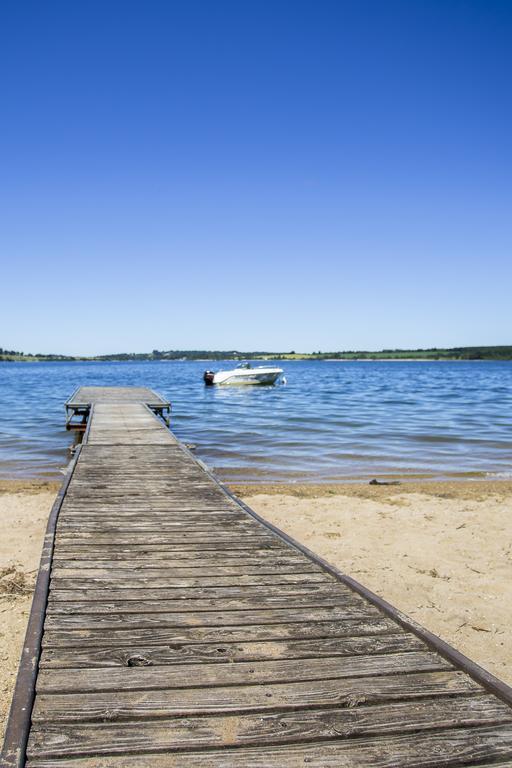 Beau-Rivage Du Lac De Pareloup Ξενοδοχείο Salles-Curan Εξωτερικό φωτογραφία